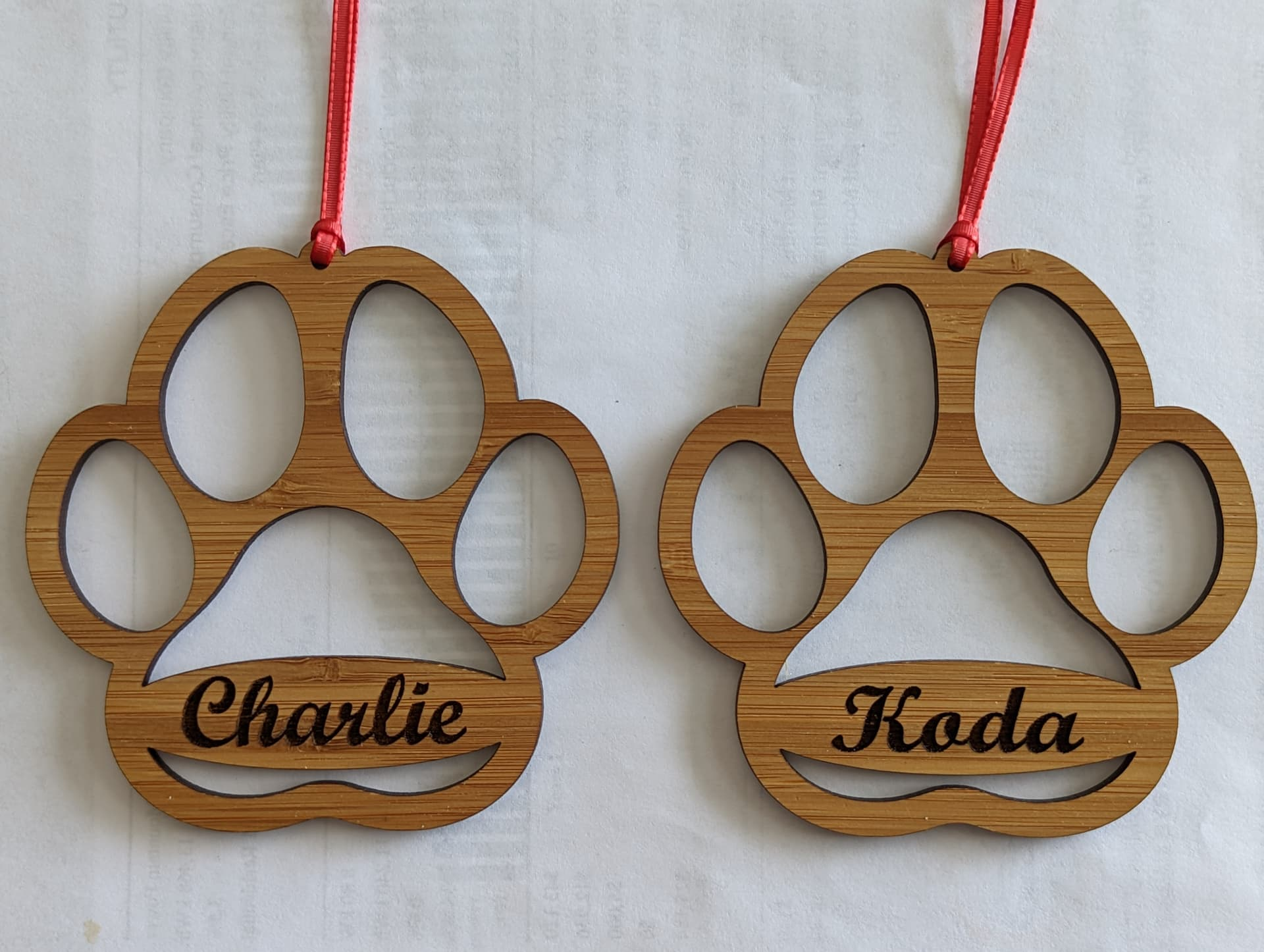 Wooden Christmas ornaments cut with a laser machine