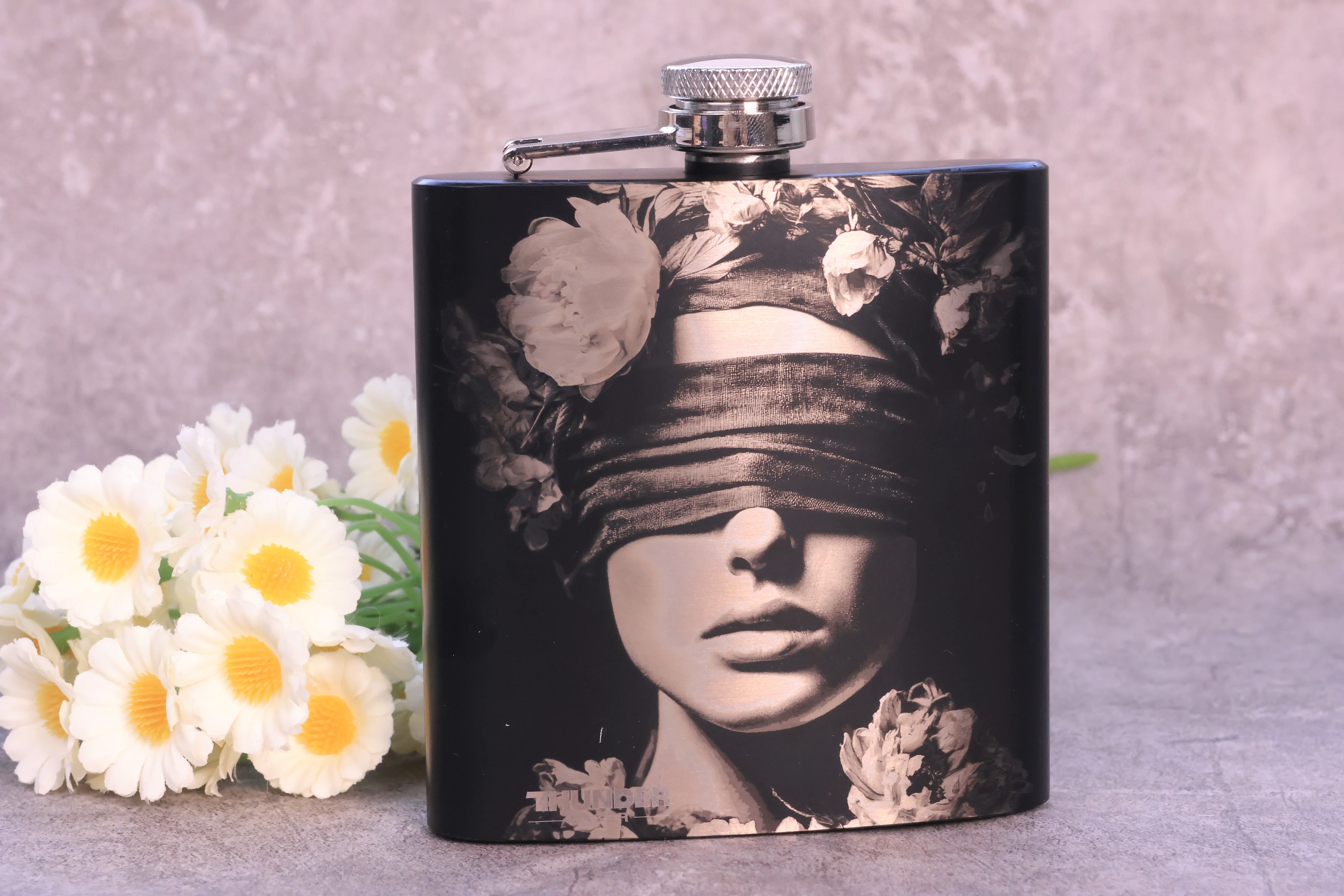laser mark photo on metal jug